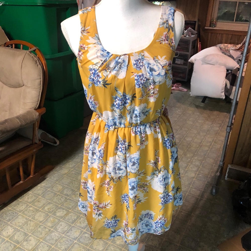 Dark yellow kids dress